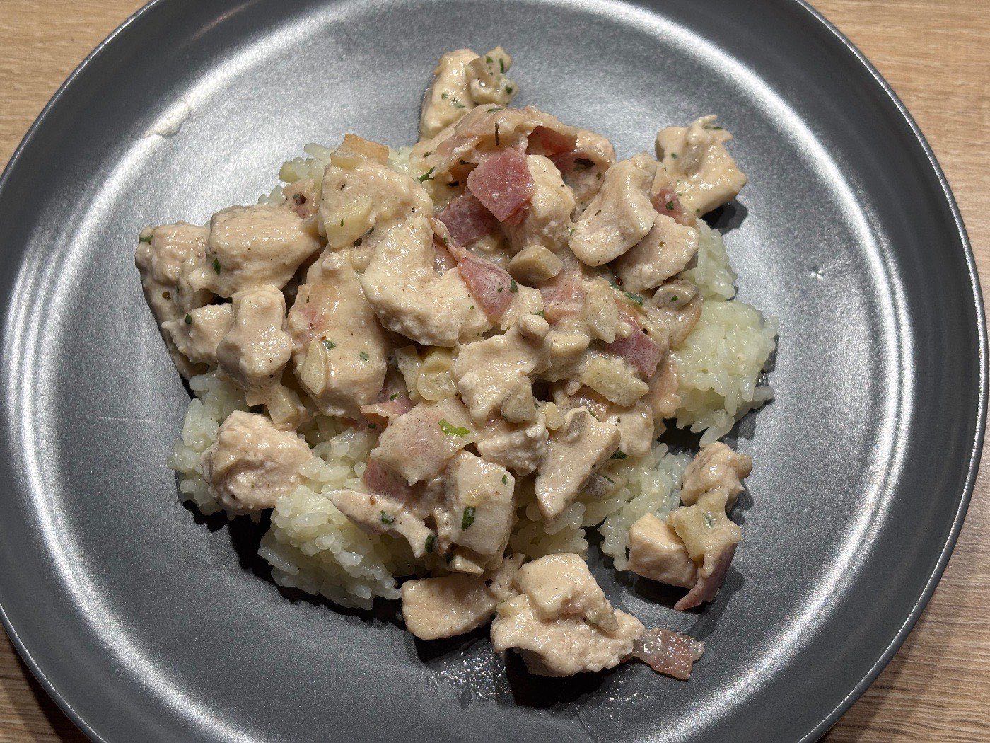Tejszínes csirke baconnel és gombával – 5. lépés