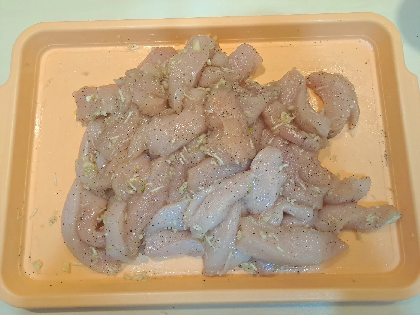 Fokhagymás bundás csirkemell – 2. lépés