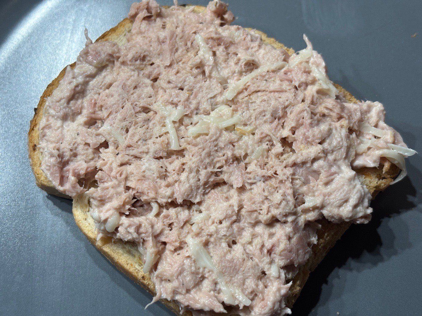 Tonhalas szendvicskrém – 2. lépés