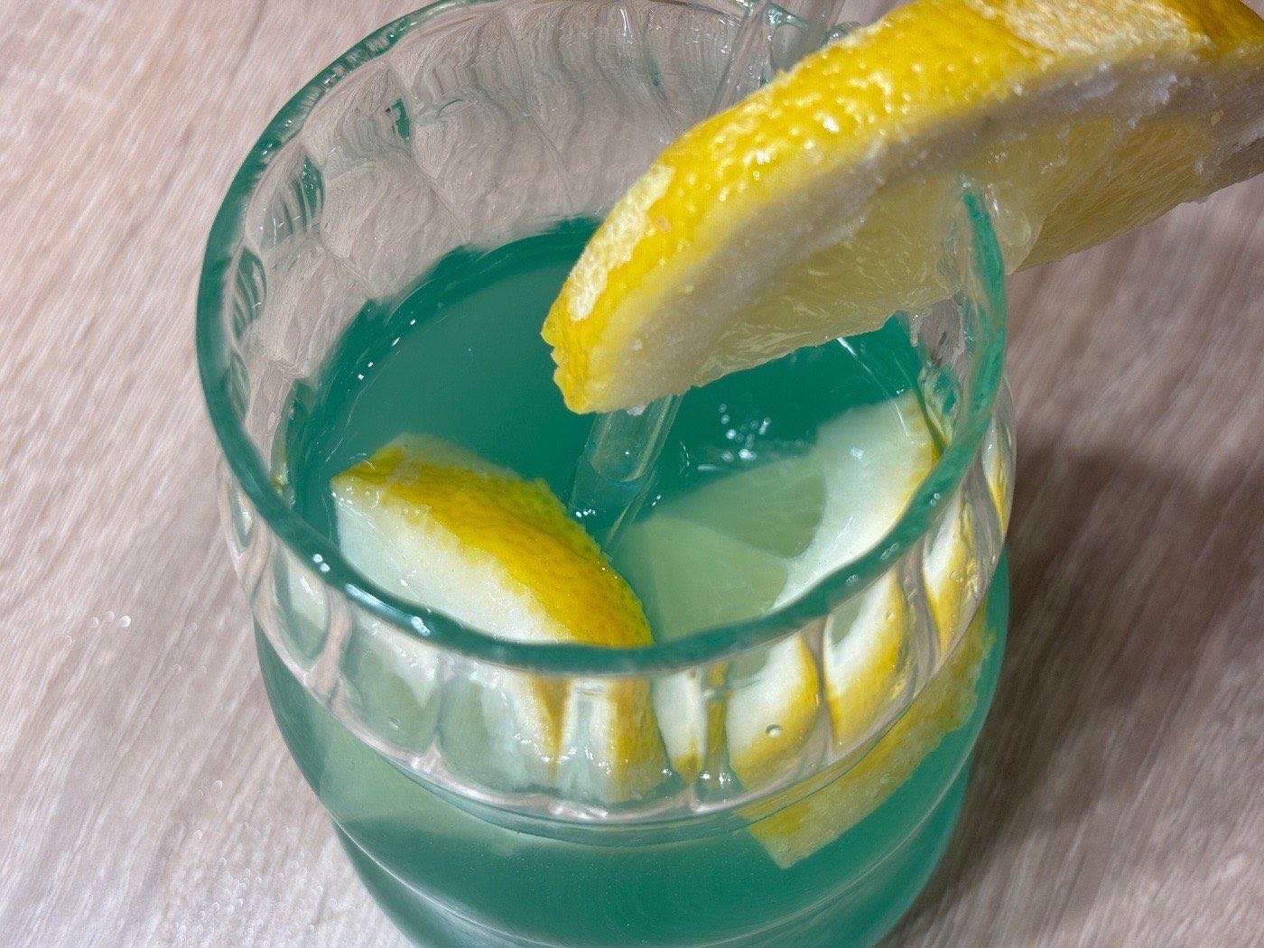 Blue lagoon mocktail - egy kis extrával – 2. lépés