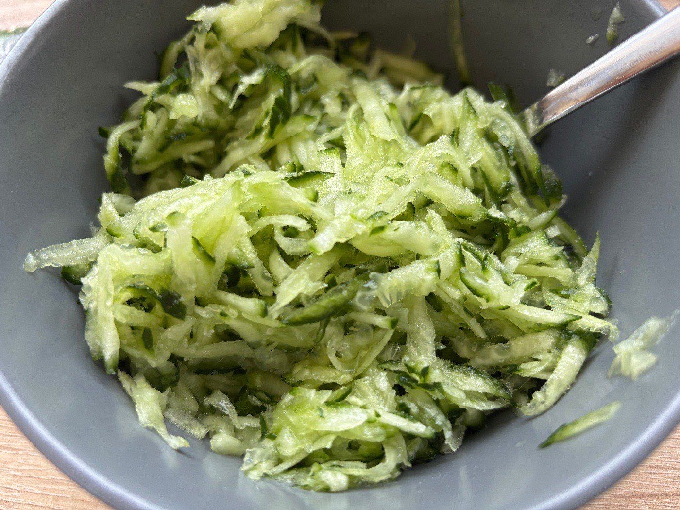 Gyors tzatziki saláta – 1. lépés
