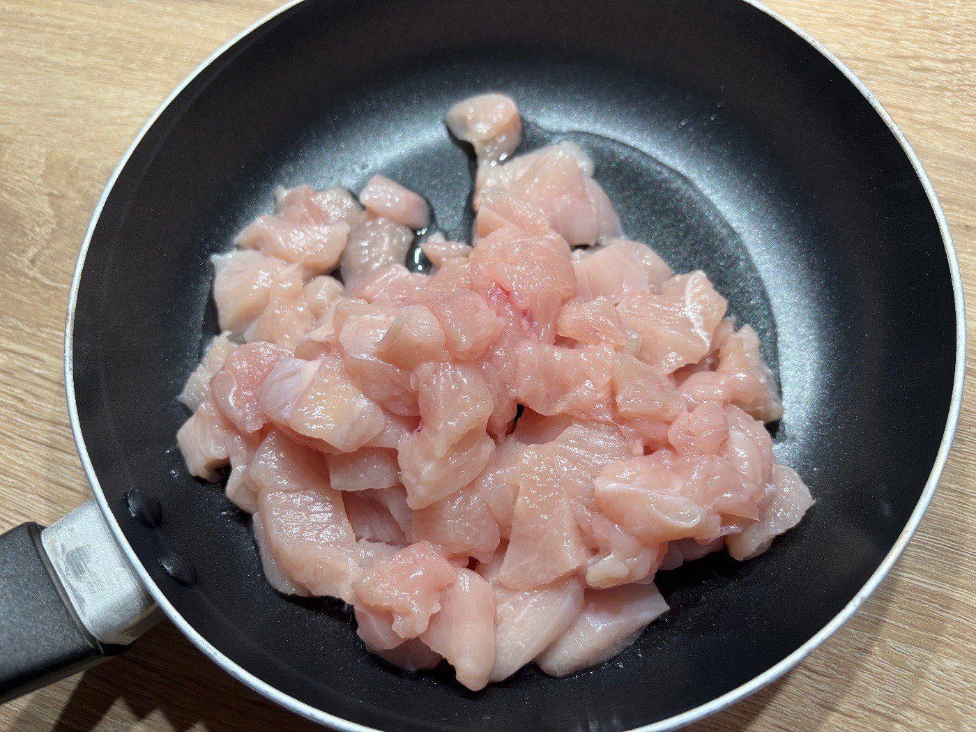Tejszínes csirke baconnel és gombával – 2. lépés